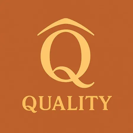 Apartment Q 3 *