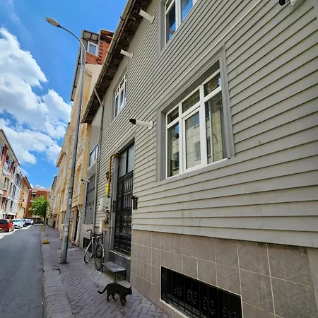 Apartment Q 3